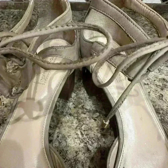 Antonio Melani Brown Suede Leather Tie Heels Pumps Ladies size 9.5 Cottagecore - Picture 6 of 9